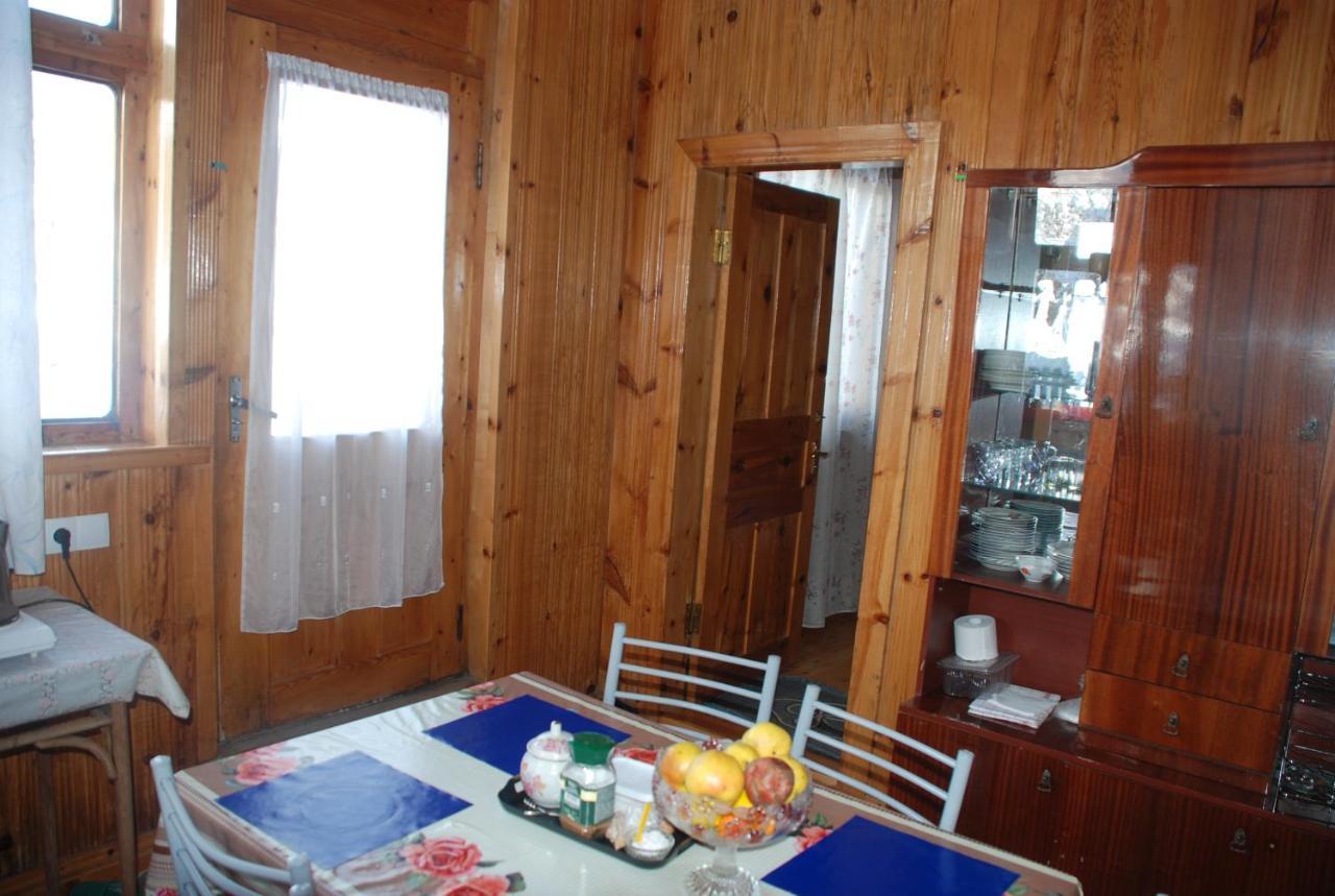 Keti Pilpani Guesthouse Местія Екстер'єр фото